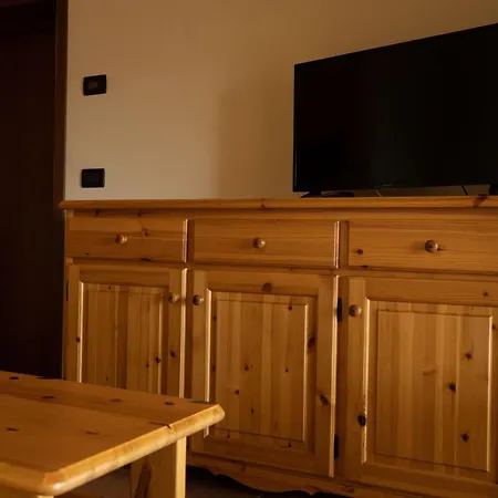 La Fiocchina - Magic Place - & In Garda - Countryside Farmhouse, Inside The Middle Of The B&B