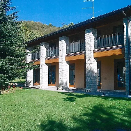 La Fiocchina - Magic Place - & In Garda - Countryside Farmhouse, Inside The Middle Of The Отель типа 